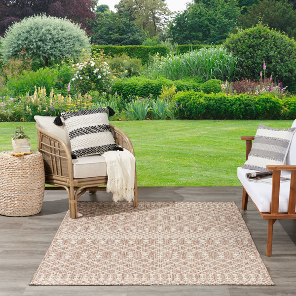 Union Rustic Robidoux Rectangle Indoor/Outdoor Area Rug in Beige
